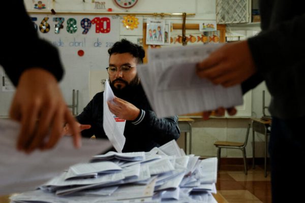 Referendo en Ecuador: amplio respaldo a iniciativas sobre seguridad y rechazo a reformas económicas