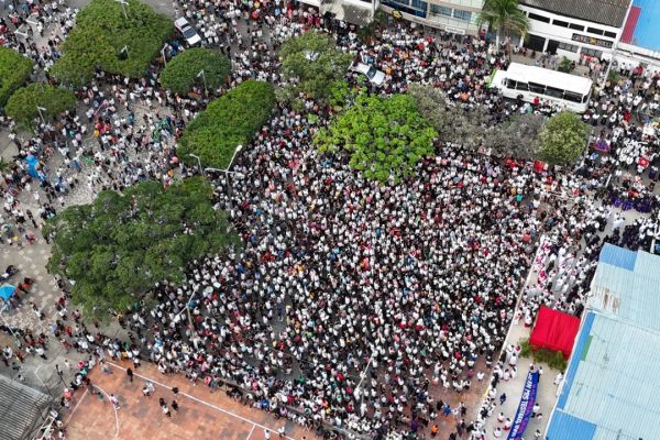 Más de 18000 fieles de la ciudadela Juan Atalaya participaron del tradicional viacrucis diocesano